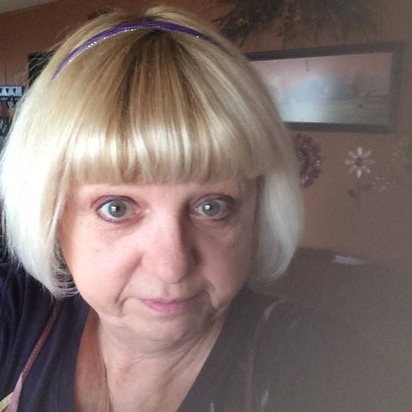Meet your Posher, Constance - Picture 1 of 1